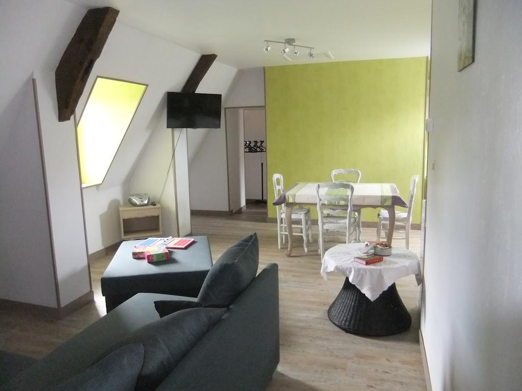 Apartment De L'aumondiere *