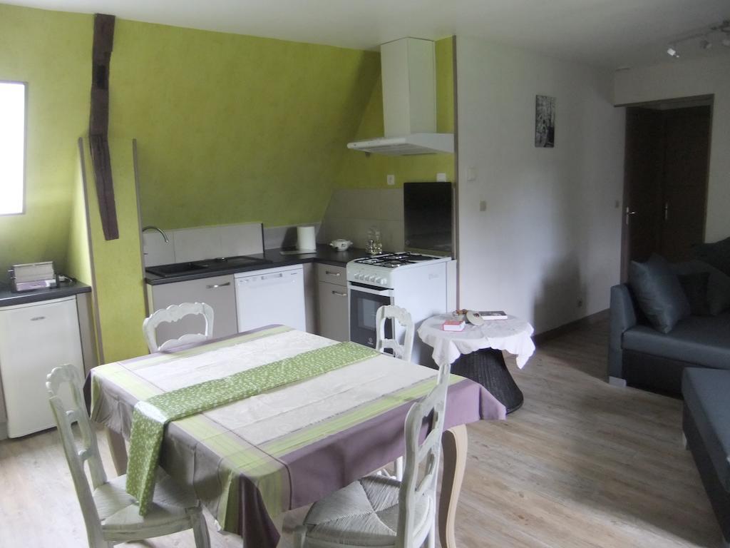 De L'aumondiere Apartment
