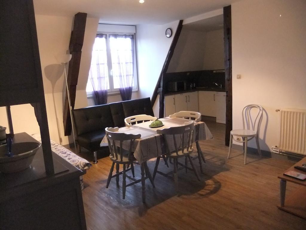 De L'aumondiere Conde-sur-Noireau