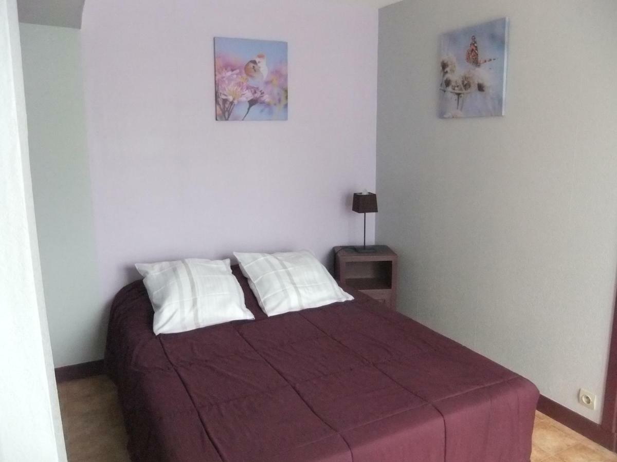 De L'aumondiere Apartment Condé-sur-Noireau