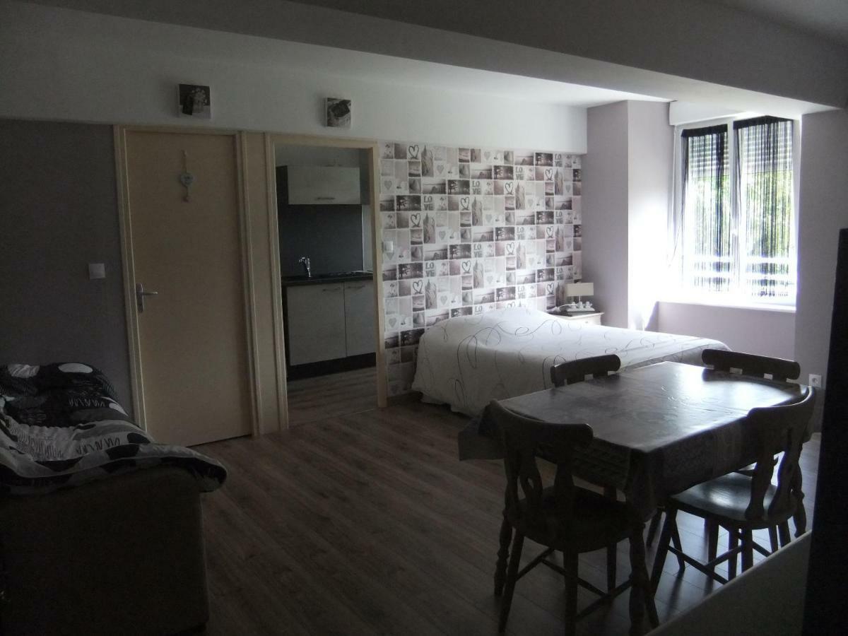 De L'aumondiere Apartment Conde-sur-Noireau